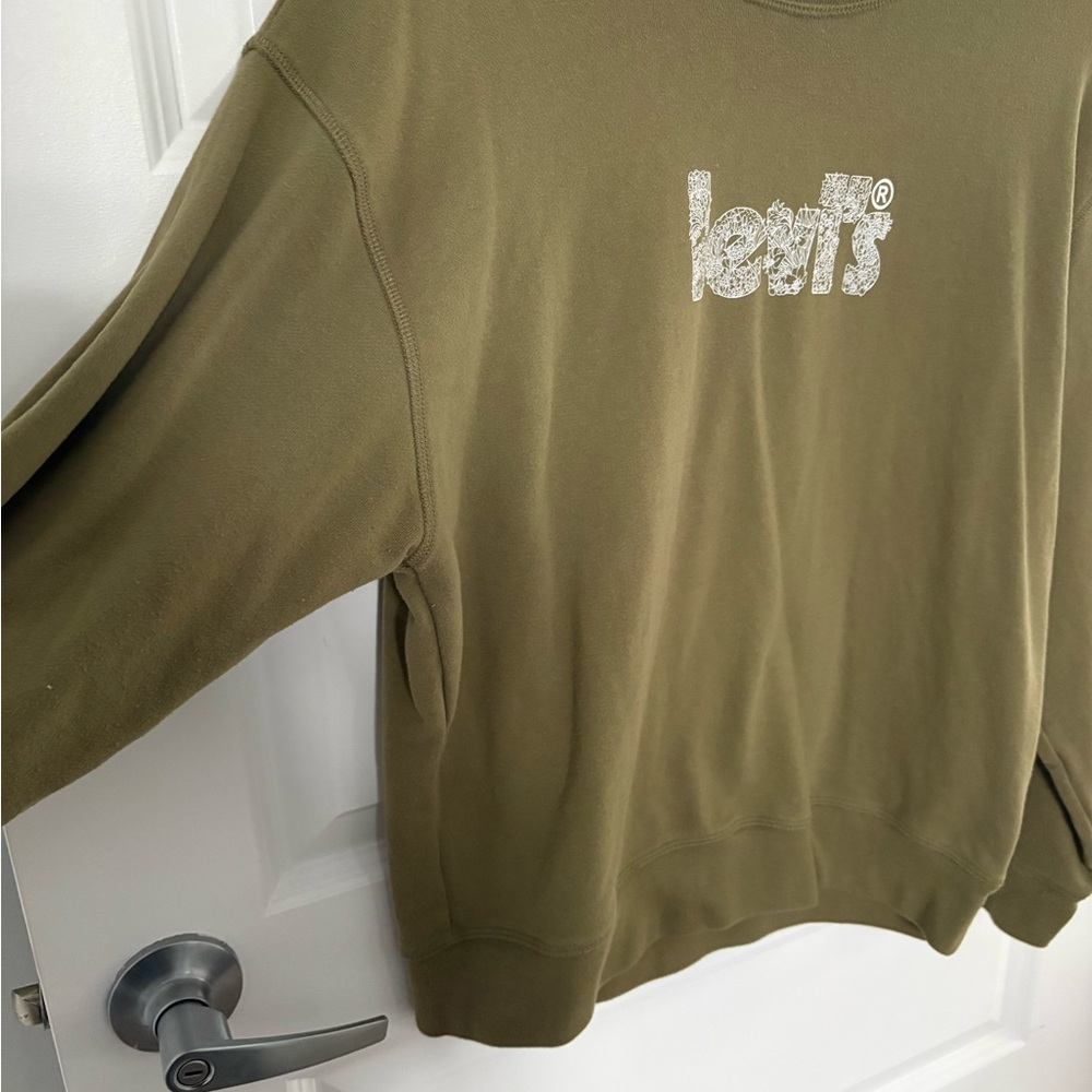 Levi's Olive Green Crew Neck with Flower Logo Size M - Picture 4 of 5